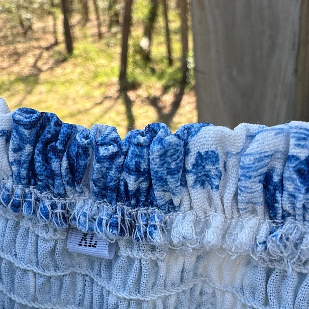 Blue and White Floral Toile Maxi Dress - Picture 3 of 9